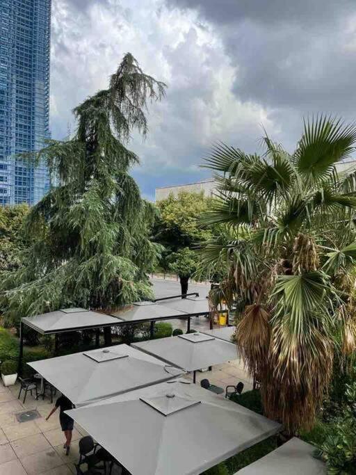 Apartment In Skanderbeg Square - Tirana Center 1 외부 사진