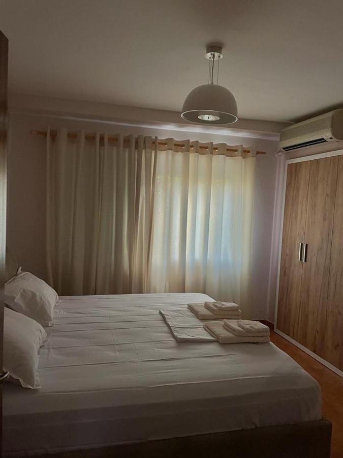 Apartment In Skanderbeg Square - Tirana Center 1 외부 사진