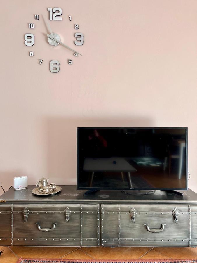 Apartment In Skanderbeg Square - Tirana Center 1 외부 사진