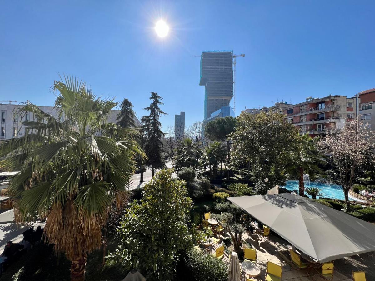 Apartment In Skanderbeg Square - Tirana Center 1 외부 사진